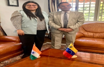 S.E. Sra. Tatiana Pugh, Viceministra para Asia, Medio Oriente y Oceania, se reunio con el Encargado de Negocios Suresh Kumar en la Embajada y discutieron temas de interes mutuo.